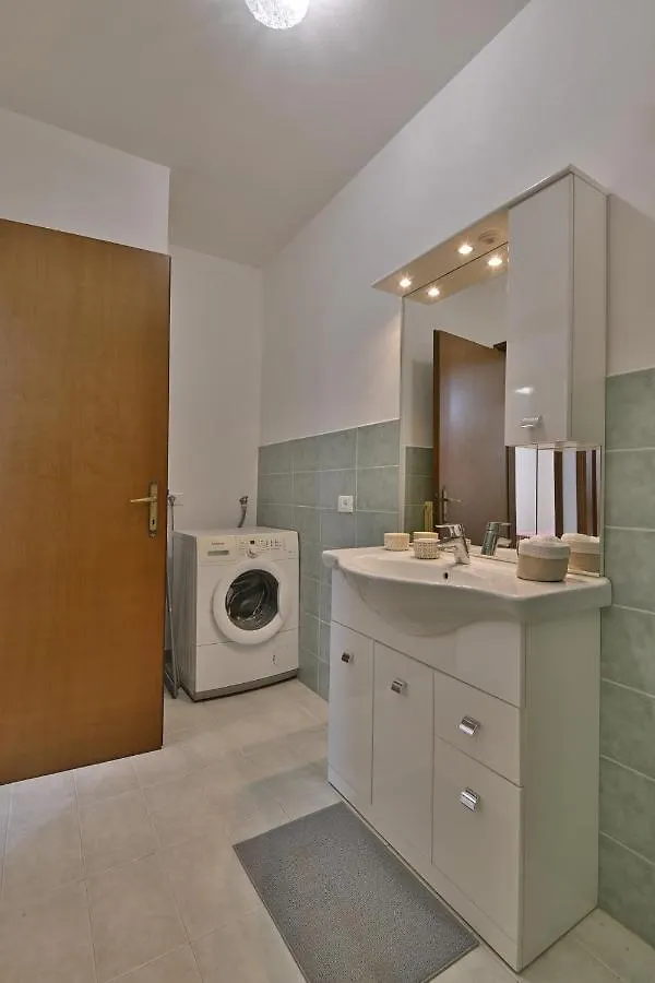 Apartment Casa Mamma Gisella - Theater Home Tignale